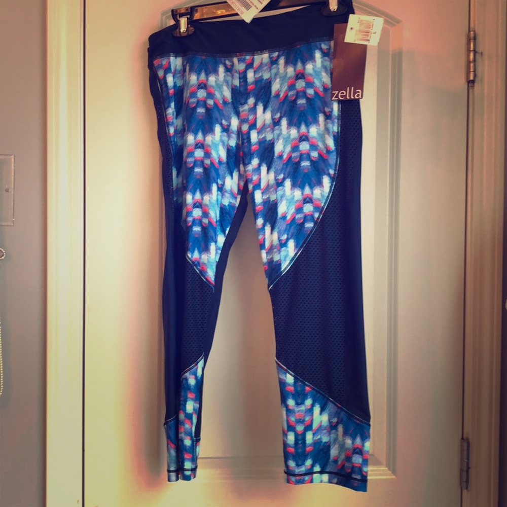 NWT Zella Crop Leggings